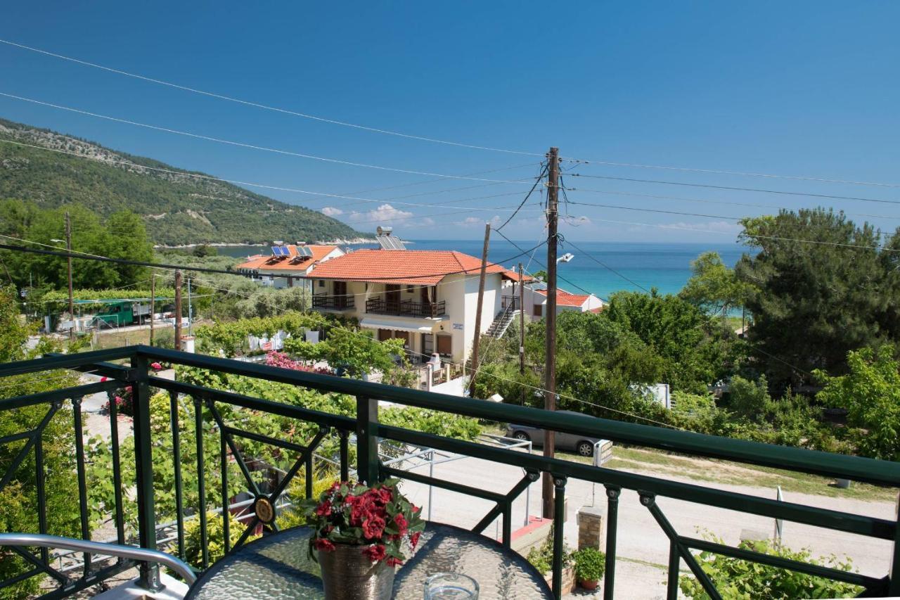 Dimitreli Eleni Studios Koinira Exterior foto